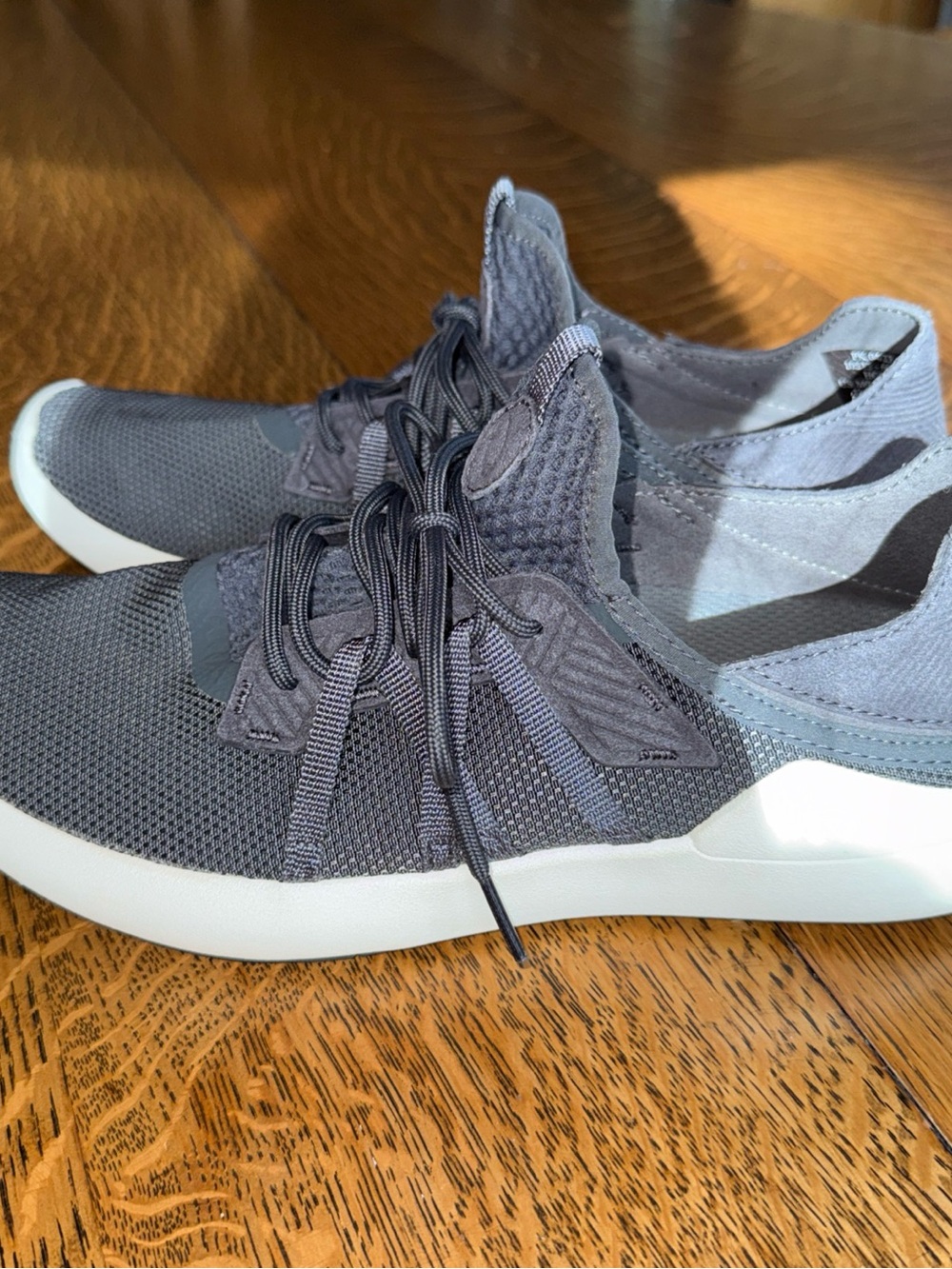 OluKai Men's Gray Knit Lace-Up Sneakers with White Sole